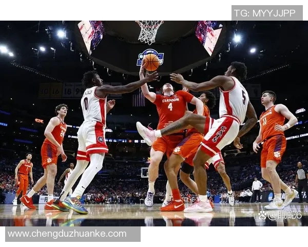 勇士与热火激战加时赛关键时刻的英雄表现与战术较量全解析