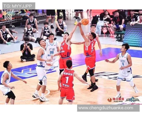 广东与湖北的篮球对决谁能称霸球场成为真正的球王