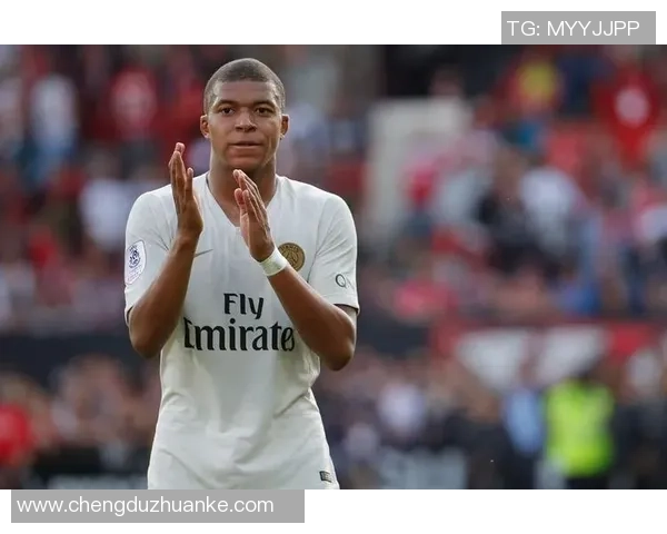 甘冈与巴黎的精彩对决直播结果揭晓赛季精彩瞬间回顾与分析